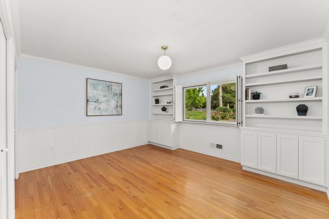 8445 Royall Oaks Dr, Granite Bay, CA 95746