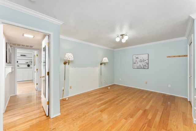 8445 Royall Oaks Dr, Granite Bay, CA 95746