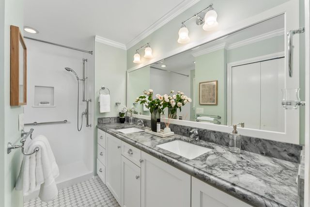 8445 Royall Oaks Dr, Granite Bay, CA 95746