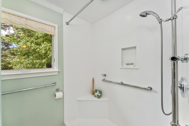 8445 Royall Oaks Dr, Granite Bay, CA 95746