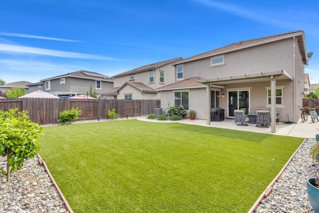 2332 Castle Pines Way, Roseville, CA 95747