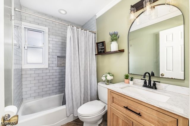 169 Cambridge Ave, Saddle Brook Twp., NJ 07663