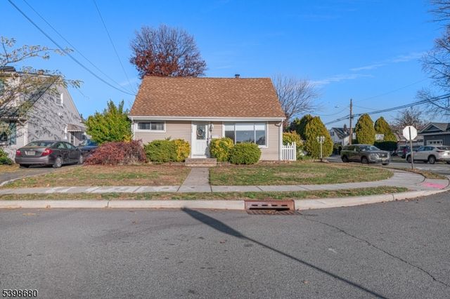 169 Cambridge Ave, Saddle Brook Twp., NJ 07663