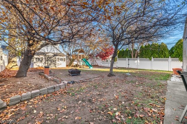 169 Cambridge Ave, Saddle Brook Twp., NJ 07663