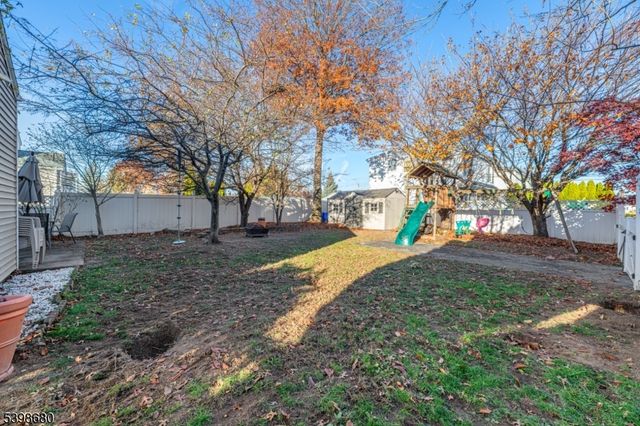 169 Cambridge Ave, Saddle Brook Twp., NJ 07663