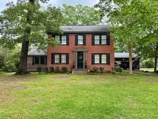 900 James Ave. N, Mccomb, MS 39648