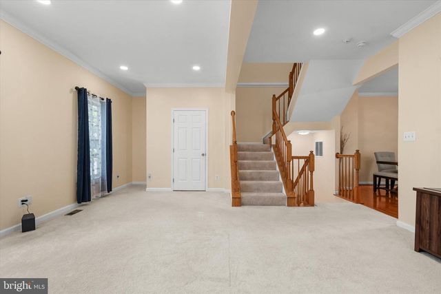 7104 WHEELING WAY, Gainesville, VA 20155
