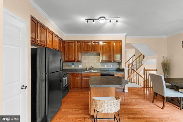 7104 WHEELING WAY, Gainesville, VA 20155