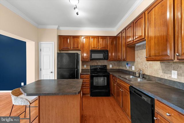 7104 WHEELING WAY, Gainesville, VA 20155