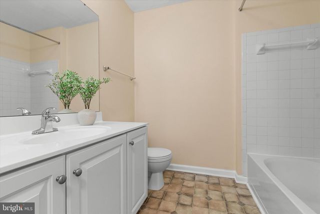 7104 WHEELING WAY, Gainesville, VA 20155