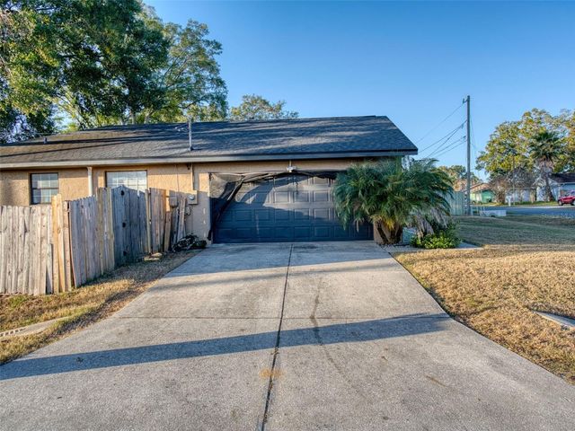 6 ALMOND COURSE, Ocala, FL 34472