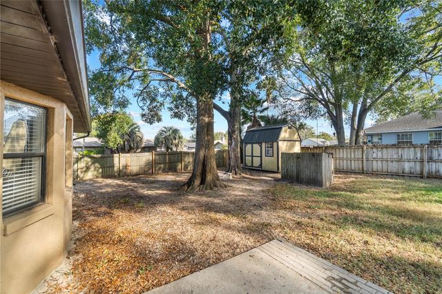 6 ALMOND COURSE, Ocala, FL 34472