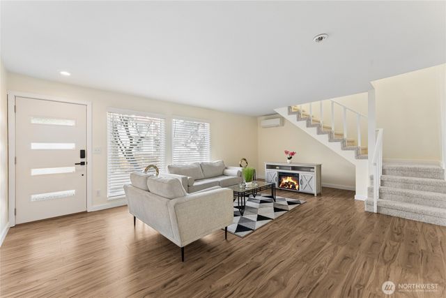 2807 61st Avenue NE, Tacoma, WA 98422