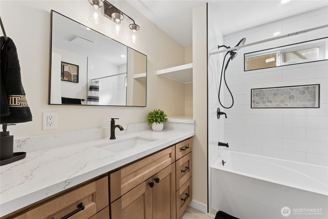 2807 61st Avenue NE, Tacoma, WA 98422