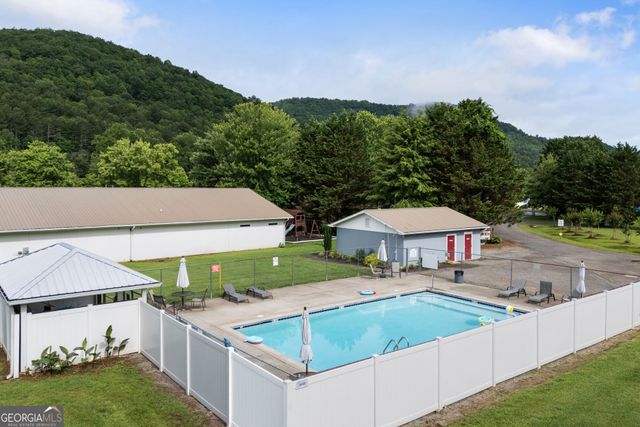 4166 Riverbank Run, Hiawassee, GA 30546
