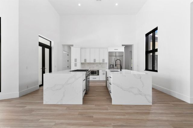 3790 Hanover Circle, Loxahatchee, FL 33470