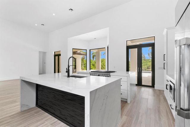 3790 Hanover Circle, Loxahatchee, FL 33470