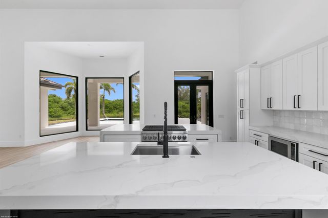 3790 Hanover Circle, Loxahatchee, FL 33470