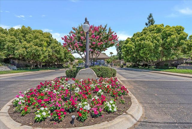 3614 E Harvard Court, Visalia, CA 93292