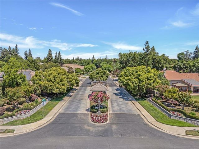 3614 E Harvard Court, Visalia, CA 93292