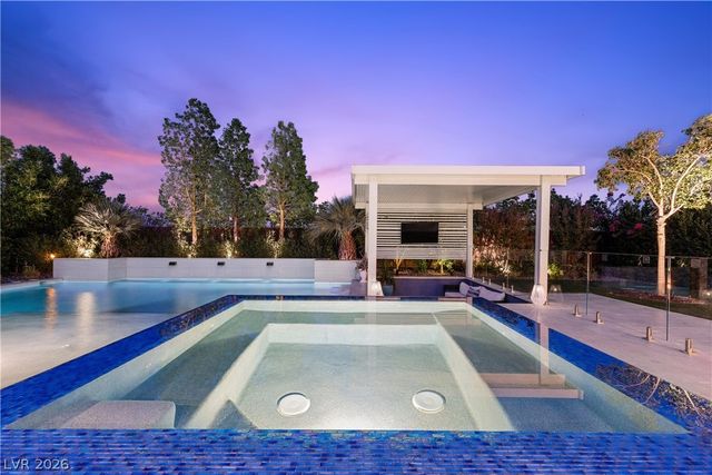 7460 Tucker William Street, Las Vegas, NV 89149