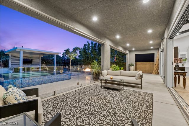 7460 Tucker William Street, Las Vegas, NV 89149