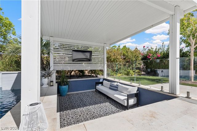 7460 Tucker William Street, Las Vegas, NV 89149