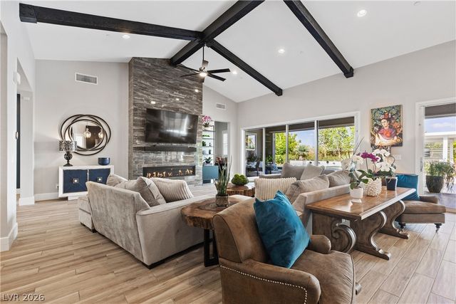 7460 Tucker William Street, Las Vegas, NV 89149