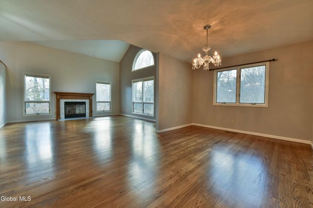 73 Pepper Lane, Greenfield, NY 12866