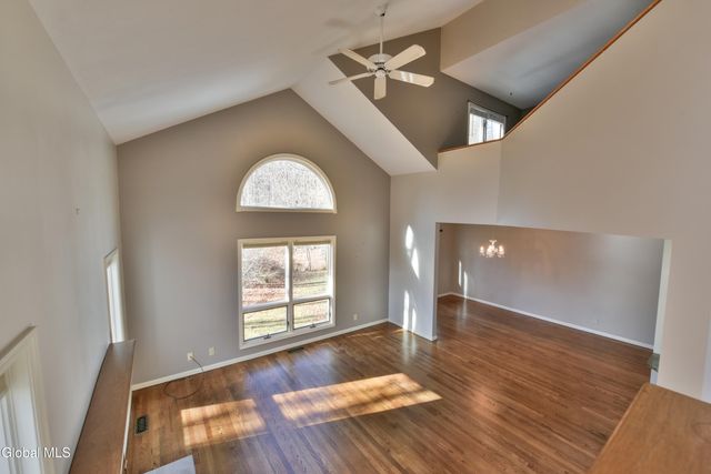 73 Pepper Lane, Greenfield, NY 12866