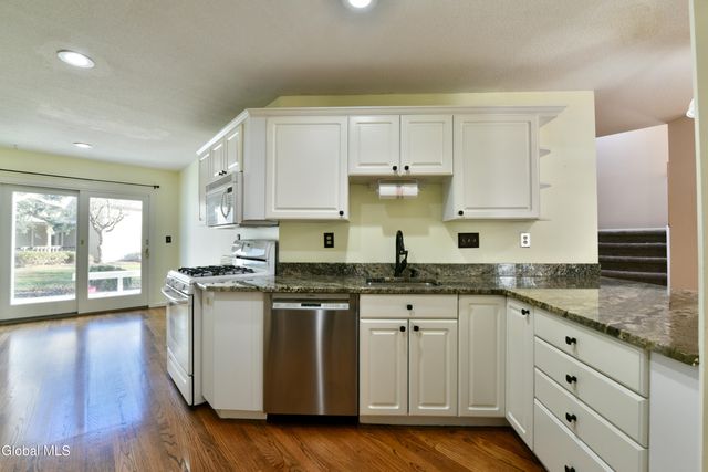 73 Pepper Lane, Greenfield, NY 12866