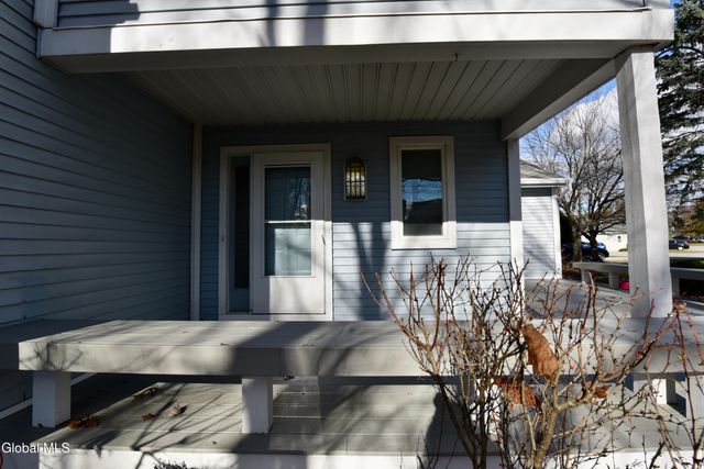 73 Pepper Lane, Greenfield, NY 12866