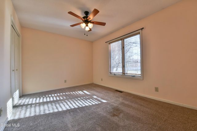 73 Pepper Lane, Greenfield, NY 12866