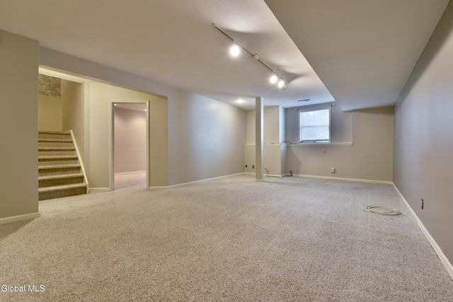 73 Pepper Lane, Greenfield, NY 12866