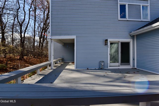 73 Pepper Lane, Greenfield, NY 12866