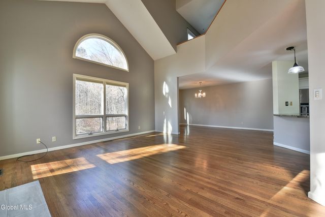 73 Pepper Lane, Greenfield, NY 12866