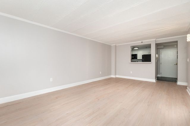 1933 Commonwealth Ave 108, Boston, MA 02135