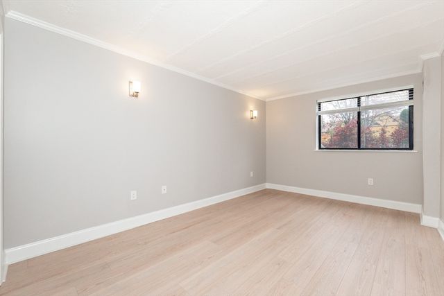 1933 Commonwealth Ave 108, Boston, MA 02135