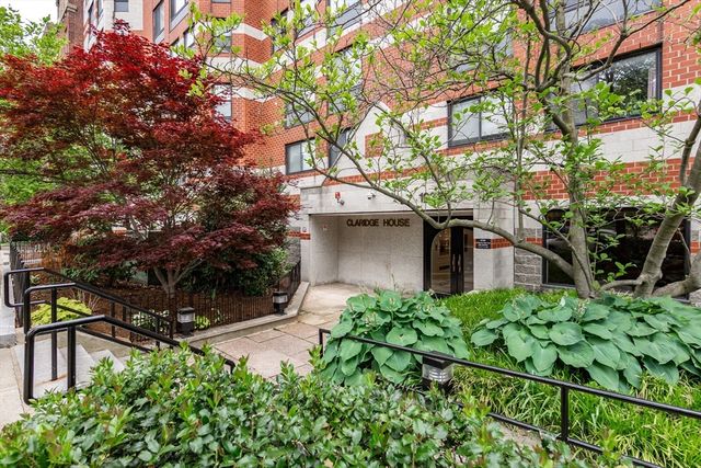 1933 Commonwealth Ave 108, Boston, MA 02135