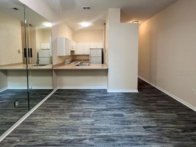 3911 SW 27TH STREET 10, Gainesville, FL 32608