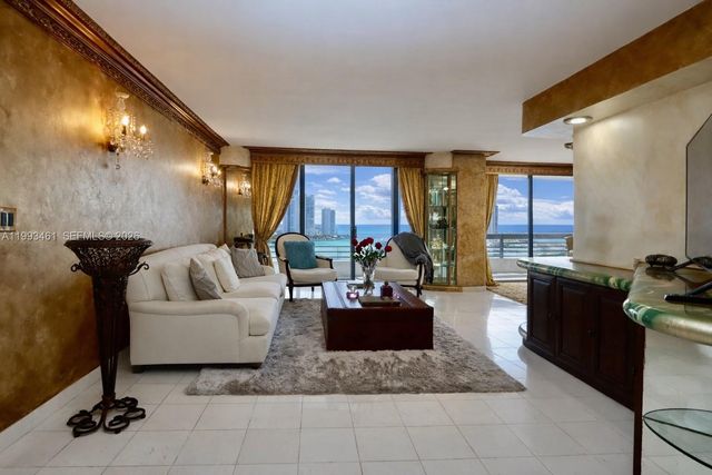 3530 Mystic Pointe Drive 2915, Aventura, FL 33180
