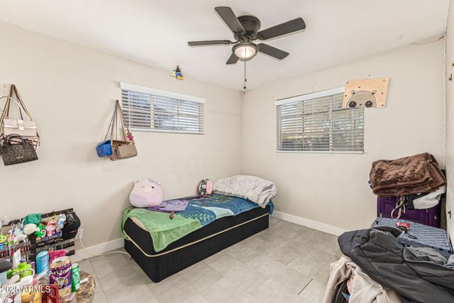 4610 W INDIANOLA Avenue, Phoenix, AZ 85031