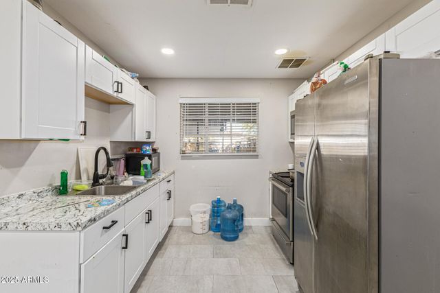 4610 W INDIANOLA Avenue, Phoenix, AZ 85031