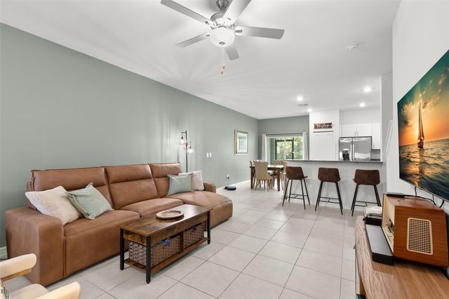 10324 TRUMPET HONEYSUCKLE WAY, San Antonio, FL 33576