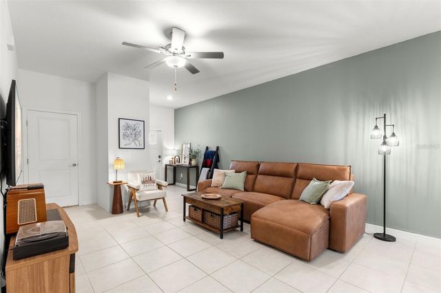 10324 TRUMPET HONEYSUCKLE WAY, San Antonio, FL 33576