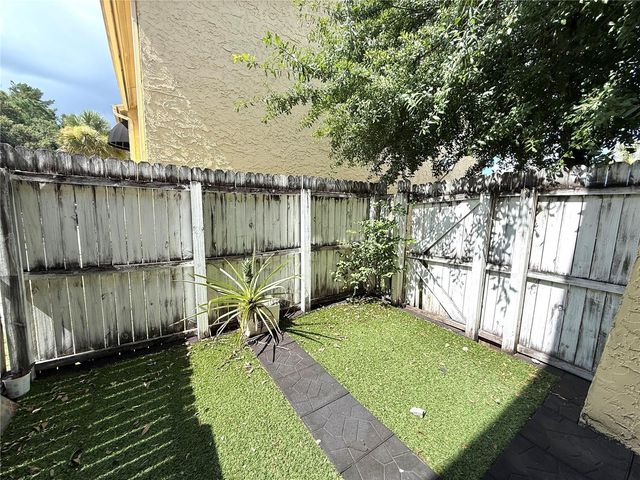 7573 ABONADO ROAD, Tampa, FL 33615