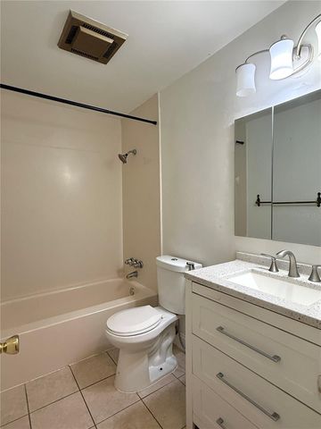 7573 ABONADO ROAD, Tampa, FL 33615