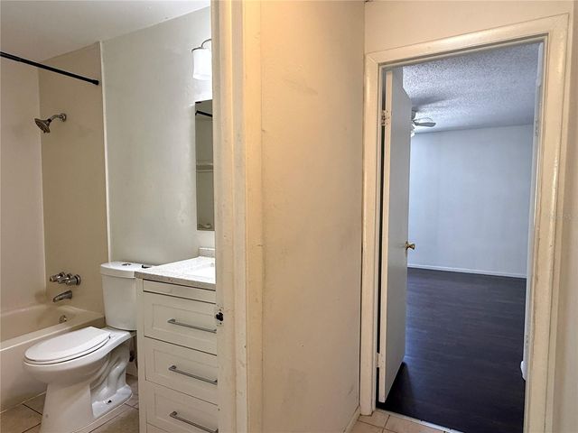 7573 ABONADO ROAD, Tampa, FL 33615