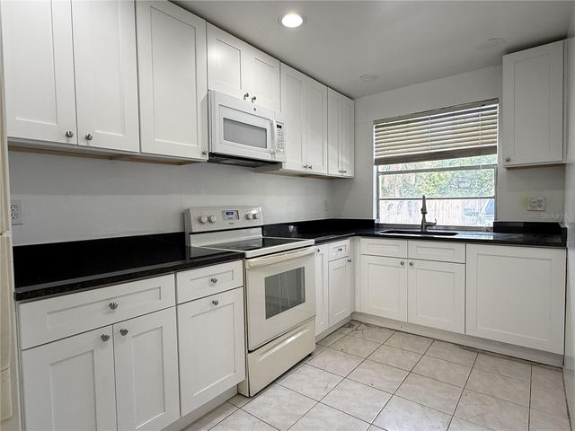 7573 ABONADO ROAD, Tampa, FL 33615