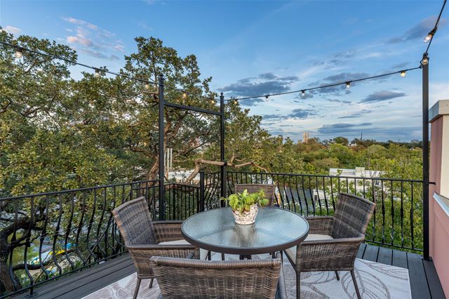 1300 Bluff ST, Austin, TX 78704